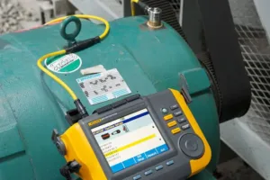 Análisis de vibraciones en motores industriales